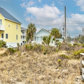 Starfish Cottage Lower- View From Beach