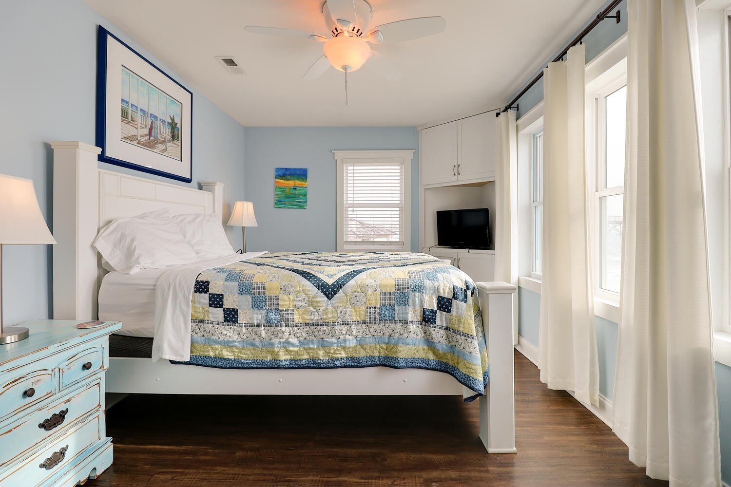Oceanfront+Carolina-Bedroom