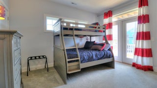 Seabatical-Bedroom