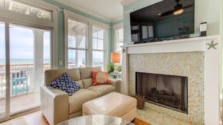 Ocean Kure-Living Room-Fireplace Inoperable