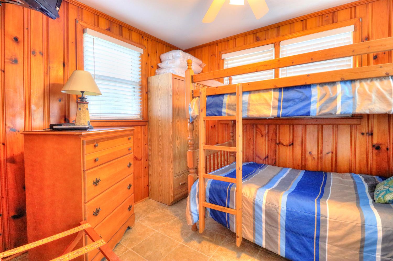 Nautical Nook-Bedroom