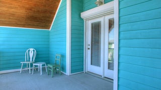 Family+Tides-Porch+off+Bedroom
