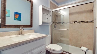 Oceanfront+Carolina-Bathroom