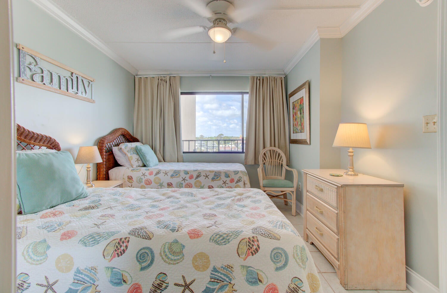 Cabana Suites 302-Bedroom